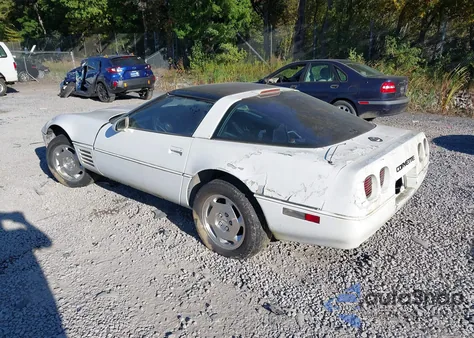 1988 Chevrolet Corvette из США, поврежденный, VIN 1G1YY2184J5122059